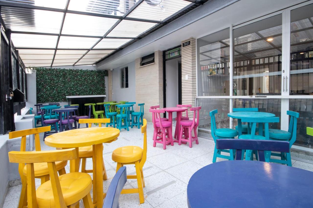 Urbana Hostel Bogotá Exteriör bild