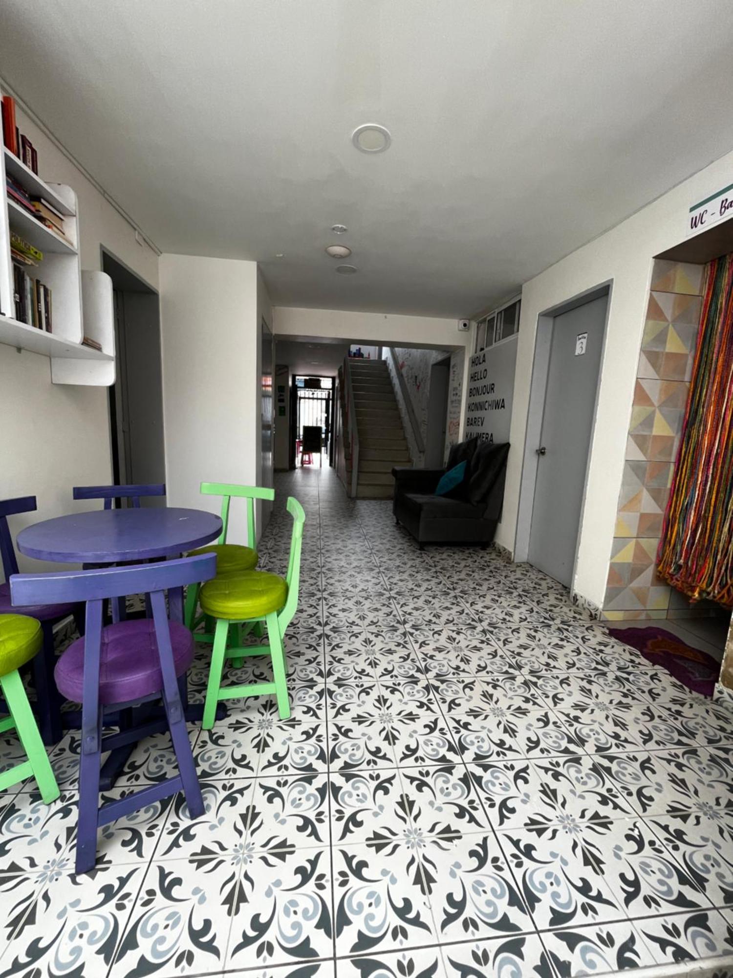 Urbana Hostel Bogotá Exteriör bild