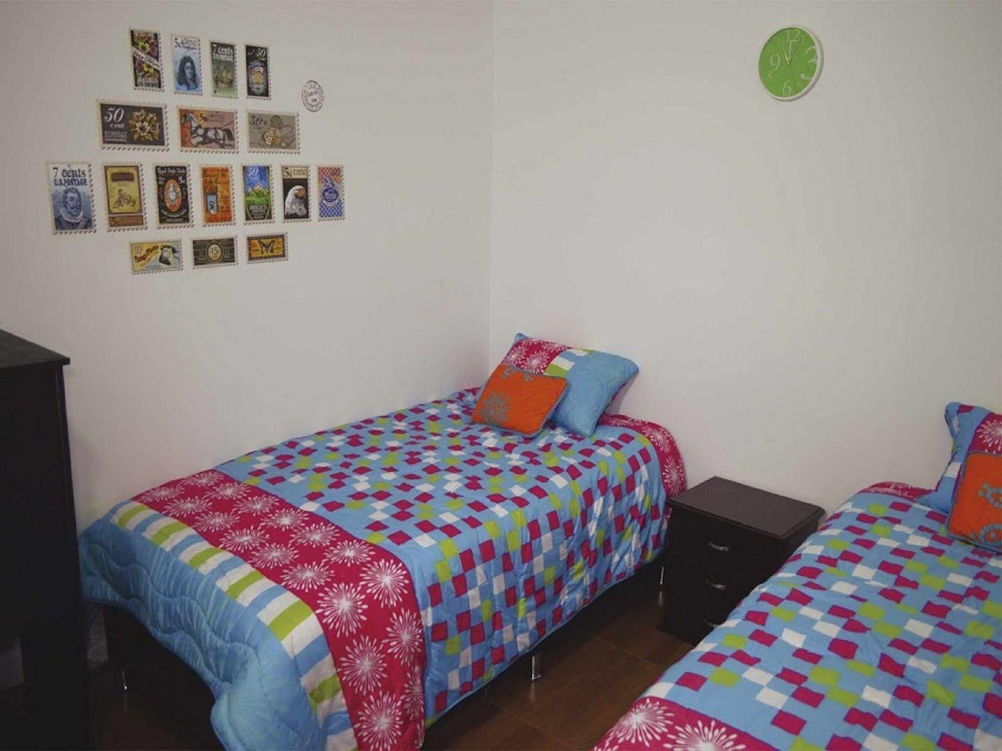 Urbana Hostel Bogotá Exteriör bild
